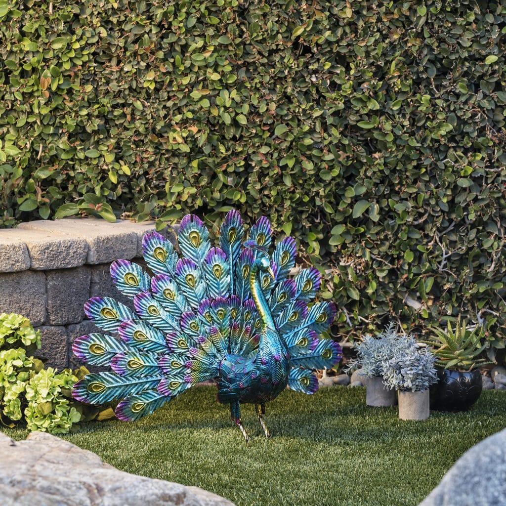 Outdoor Metallic Peacock Tail Spread Yard Statue Decoration