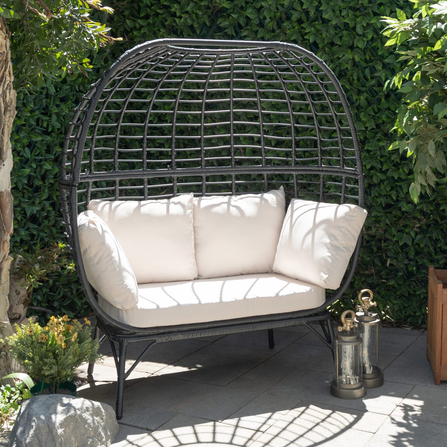 Indoor/Outdoor Double Seat Egg Chair with Cushions