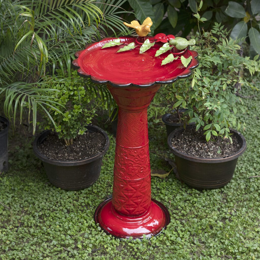 Tall Outdoor Metal Birdbath with Birds and Leaves Yard Statue Decoration